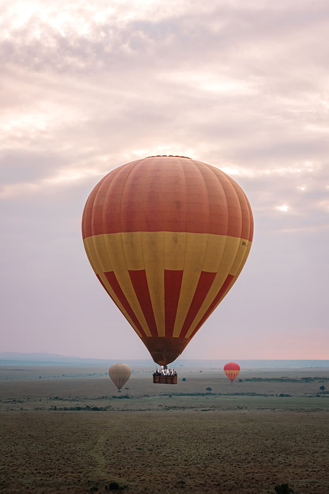 This is a hot airballon in Africa